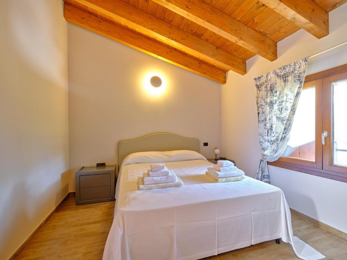 Villa Villasgarda - Leone *
